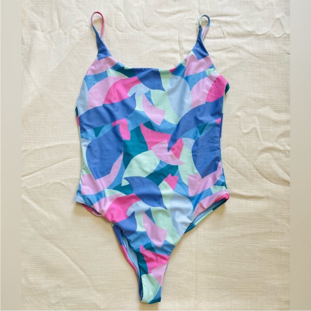 🐬Beach Riot🐬Great Day - size M 🐬